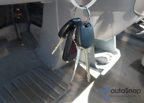 2002 Toyota Sienna Xle z USA, uszkodzony, nr VIN 4T3ZF13C42U451478